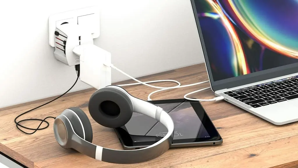 SKROSS World Adapter MUV USB (AC) (1).webp